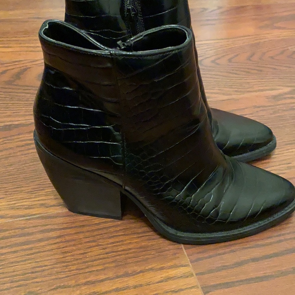 Madden Girl Boots size 8.5M